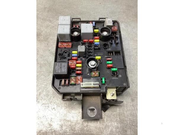 Fuse Box OPEL ADAM (M13)