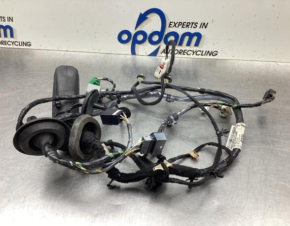 
Kabel Opel Astra K Sports Tourer B16 39067115 P19376821
