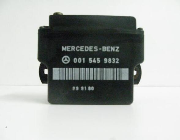 Relais für Glühanlage Mercedes-Benz 124 Stufenheck W124 0015459832 P3970943