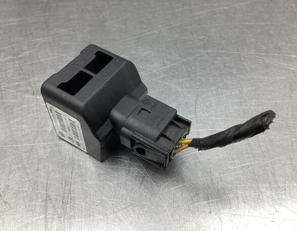 Sensor VW New Beetle 9C 1J0907651 P18601147