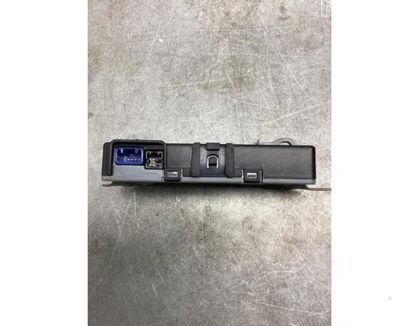 Control unit TOYOTA YARIS CROSS (MXP_)