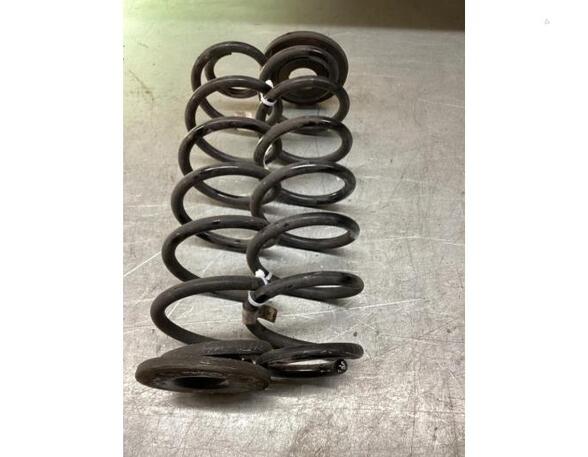 Coil Spring AUDI A3 Sportback (8YA)