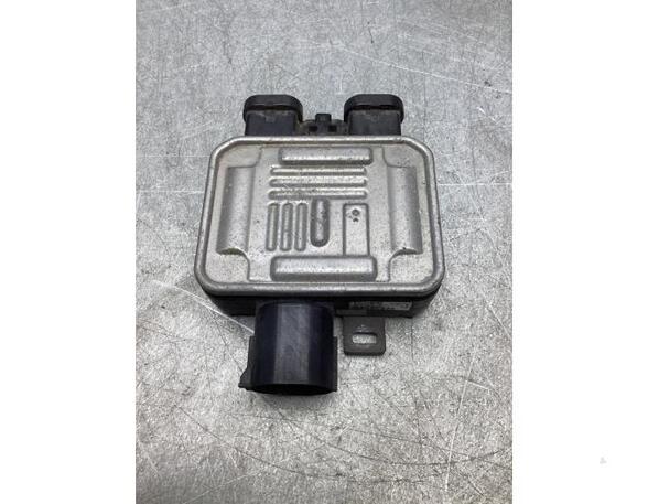 Radiator Fan Relay VOLVO V60 I (155, 157)