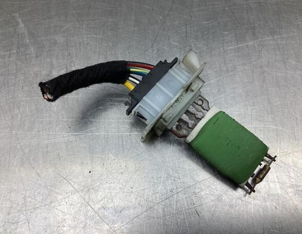 Resistor Interior Blower VW GOLF V (1K1)