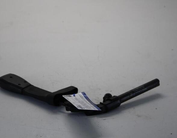 Seat Belt Pretensioners VOLVO V50 (545)