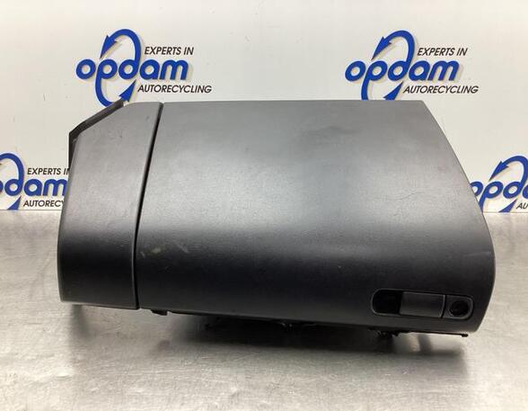 Glove Compartment (Glovebox) MAZDA 3 (BK)