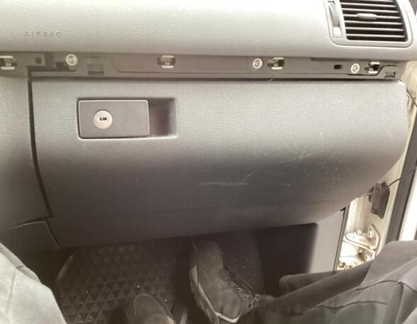 Glove Compartment (Glovebox) VW TOURAN (1T1, 1T2), VW TOURAN (1T3), VW TOURAN VAN (1T1, 1T2)