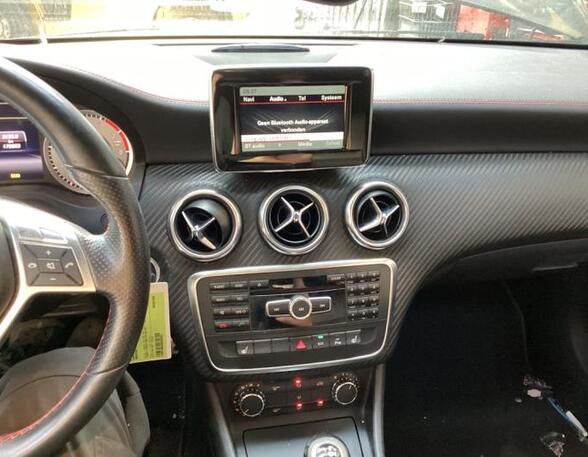 Navigation System MERCEDES-BENZ A-CLASS (W176)