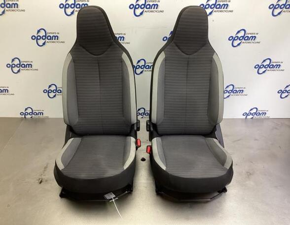 Seats Set TOYOTA AYGO (_B4_)