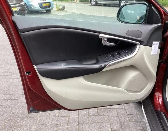 Seats Set VOLVO V40 Hatchback (525, 526), VOLVO V40 Cross Country (526)