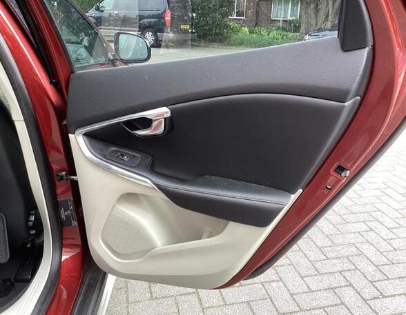 Seats Set VOLVO V40 Hatchback (525, 526), VOLVO V40 Cross Country (526)