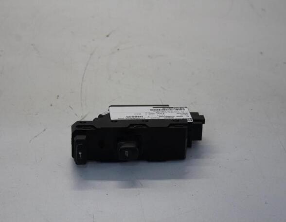 Switch for window winder VOLVO S60 I (384), VOLVO V70 II (285), VOLVO XC70 CROSS COUNTRY (295), VOLVO XC90 I (275)