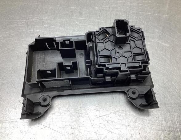 Schakelaar voor Koplamphoogteregeling RENAULT MEGANE IV Hatchback (B9A/M/N_), RENAULT MEGANE E-TECH SUV