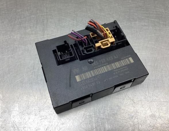 Control unit for door drawing support VW GOLF V (1K1), VW GOLF VI (5K1)