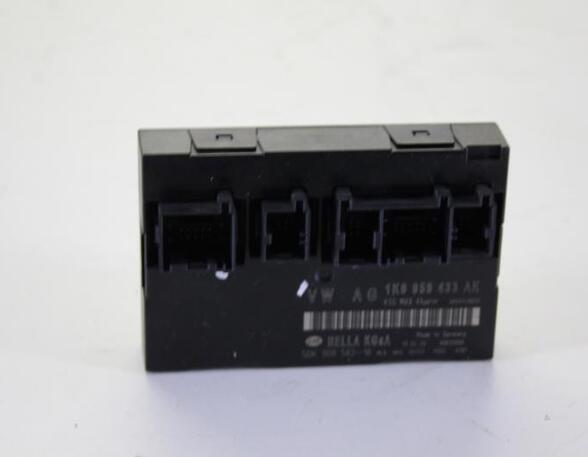 Control unit for door drawing support SEAT LEON (1P1)