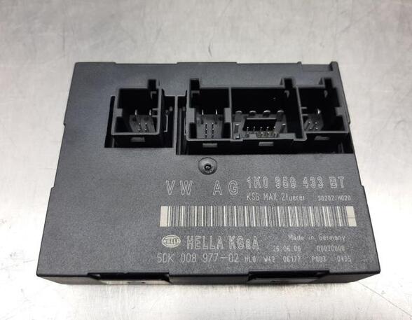 Control unit for door drawing support VW JETTA III (1K2), VW GOLF V (1K1), VW GOLF VI (5K1), VW EOS (1F7, 1F8)