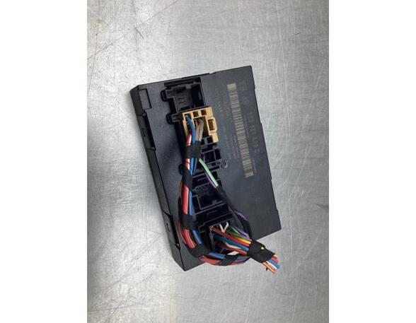 Control unit for door drawing support VW TOURAN (1T1, 1T2), VW TOURAN (1T3), VW TOURAN VAN (1T1, 1T2)