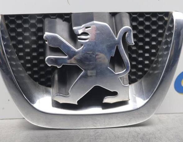 
Emblem Peugeot 207  96864156 P15181128
