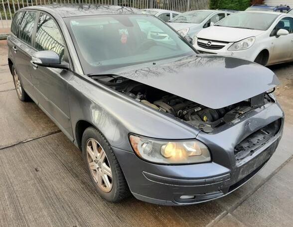 Wing VOLVO V50 (545)