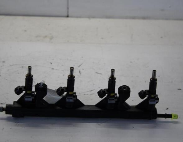 Injector Nozzle PEUGEOT 207 SW (WK_), PEUGEOT 308 I (4A_, 4C_), PEUGEOT 308 SW I (4E_, 4H_), PEUGEOT 207 (WA_, WC_)