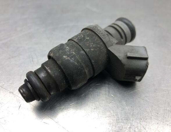 Injector Nozzle SEAT ALTEA (5P1), SEAT ALTEA XL (5P5, 5P8), SEAT TOLEDO III (5P2), VW GOLF V (1K1)