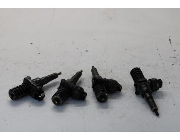 Injector Nozzle VW PASSAT (3B3)