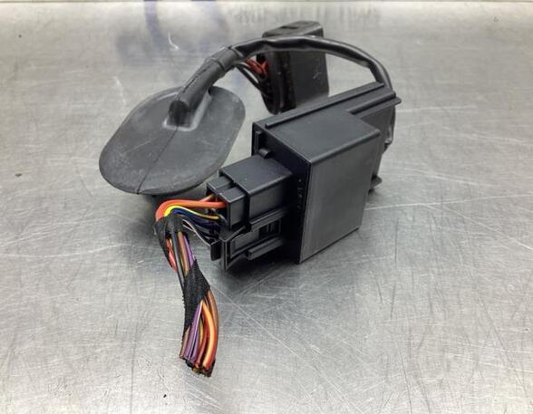 Fuel Pump Relay VW GOLF V (1K1)