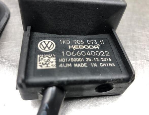 Fuel Pump Relay VW POLO (6R1, 6C1)