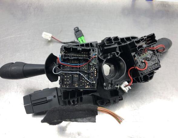 Stuurkolomschakelaar RENAULT CLIO IV (BH_), RENAULT CAPTUR I (J5_, H5_), RENAULT CLIO III (BR0/1, CR0/1)