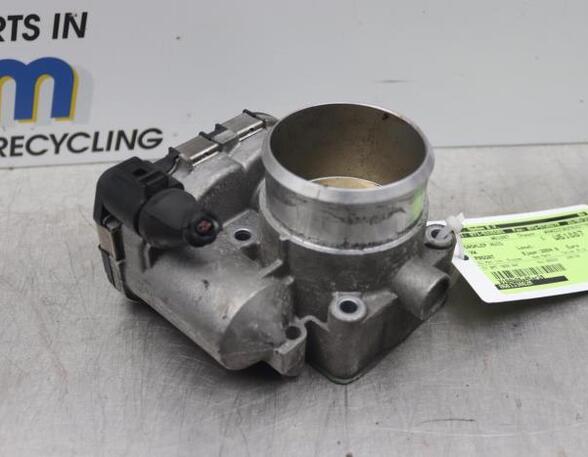 Throttle Body VW PASSAT (3B3)