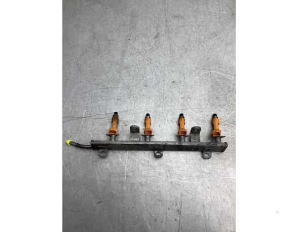 Petrol Fuel Rail SUZUKI SWIFT IV (FZ, NZ)