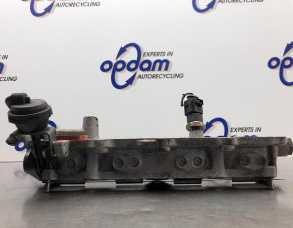 Petrol Fuel Rail VW TOURAN (1T1, 1T2)