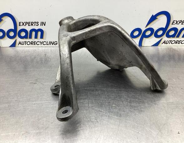 Engine Mount Bracket AUDI A4 (8W2, 8WC, B9)