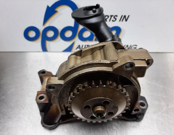 Oil Pump VW GOLF V (1K1)