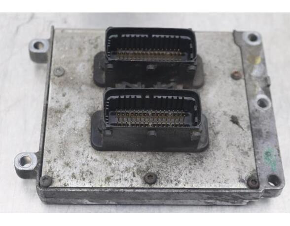 Control unit for engine OPEL VECTRA C (Z02)