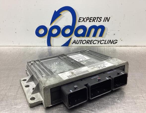 Control unit for engine PEUGEOT 407 SW (6E_)