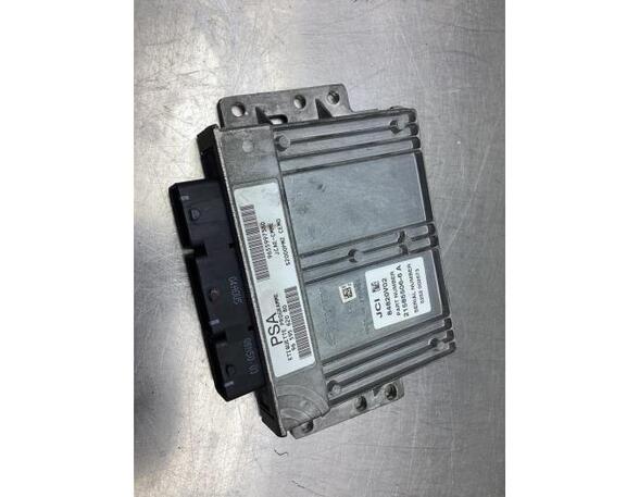 Control unit for engine PEUGEOT 407 SW (6E_)