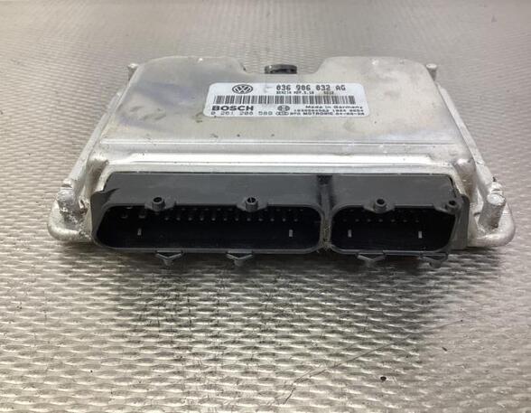 Control unit for engine VW GOLF V (1K1)