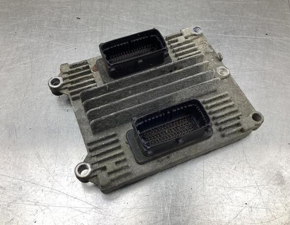 Control unit for engine OPEL ZAFIRA A MPV (T98)