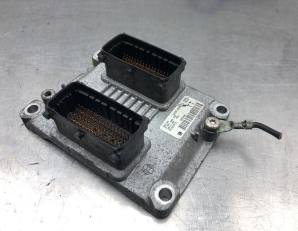 Control unit for engine OPEL MERIVA A MPV (X03)