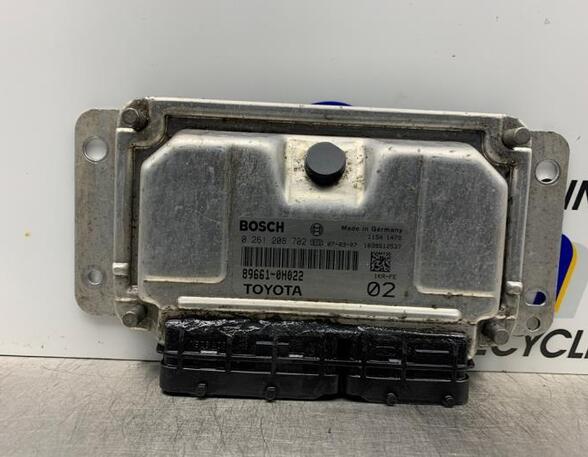 Control unit for engine CITROËN C1 (PM_, PN_), PEUGEOT 107 (PM_, PN_), TOYOTA AYGO (_B1_)