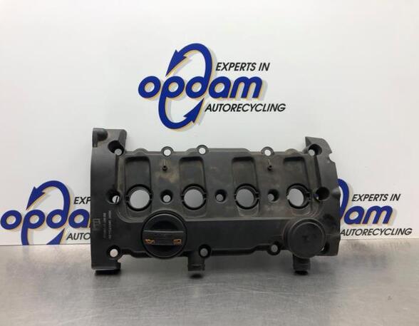 Cylinder Head Cover VW GOLF V (1K1)