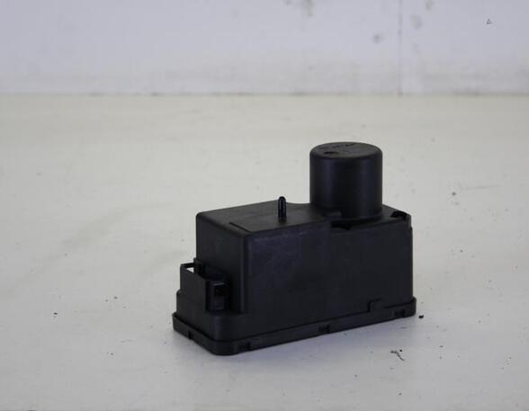 Central Locking Pump VW GOLF III (1H1)