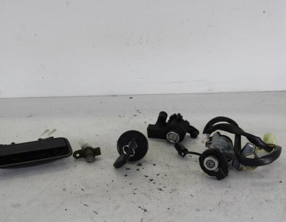 Lock Cylinder Kit ROVER 200 Hatchback (RF)