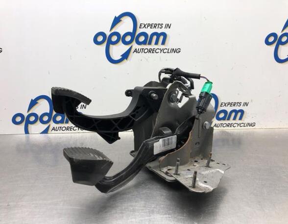 Pedal Assembly PEUGEOT 308 I (4A_, 4C_), PEUGEOT 308 SW I (4E_, 4H_)