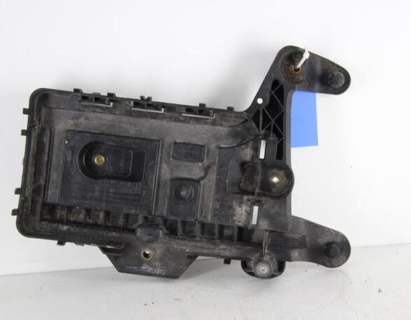 Battery holder SEAT LEON (1P1)