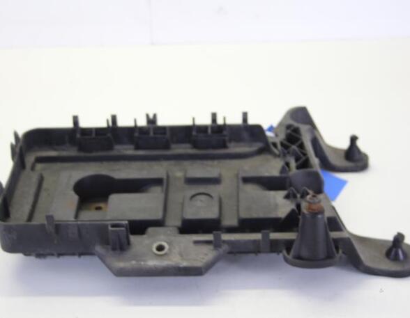 Batterijhouder VW TOURAN (1T1, 1T2), VW TOURAN (1T3), VW TOURAN VAN (1T1, 1T2)