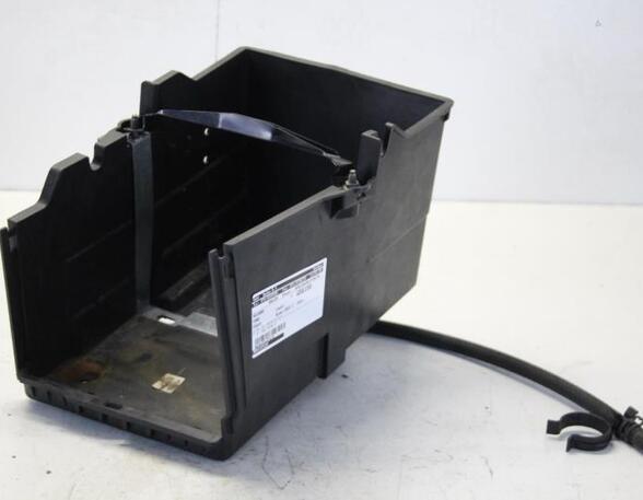 Battery holder FORD FOCUS III Turnier