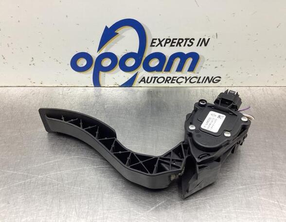 Accelerator pedal RENAULT CAPTUR I (J5_, H5_), RENAULT CLIO IV (BH_)