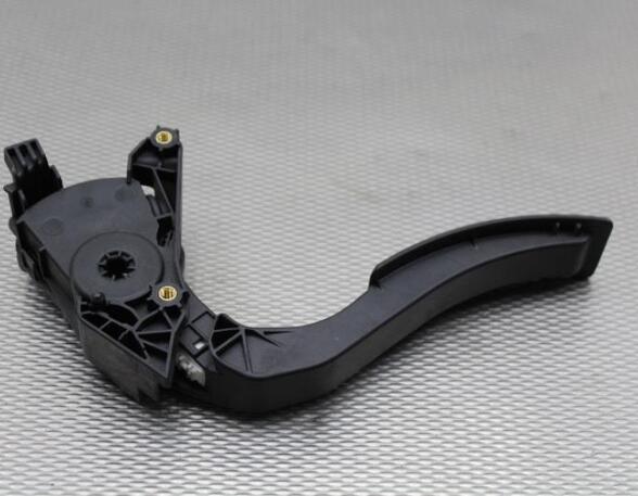 Accelerator pedal RENAULT CAPTUR I (J5_, H5_), RENAULT CLIO IV (BH_)